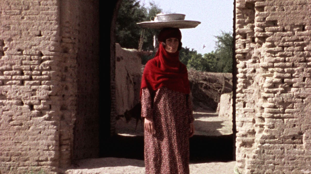 Khak-e Sar Bé Mohr (The Sealed Soil, Iran, 1977)