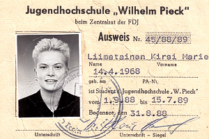 Kirsin opiskelijakortti 1988, DDR - © Kirsi Marie Liimatainen