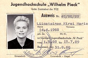 Kirsin opiskelijakortti 1988, DDR - © Kirsi Marie Liimatainen