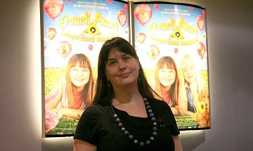 Saara Cantell ja Onneli, Anneli ja Salaperäinen muukalainen