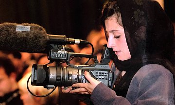 Shakiba Adil &amp; Elina Hirvonen ja The Secret Reading Club of Kabul
