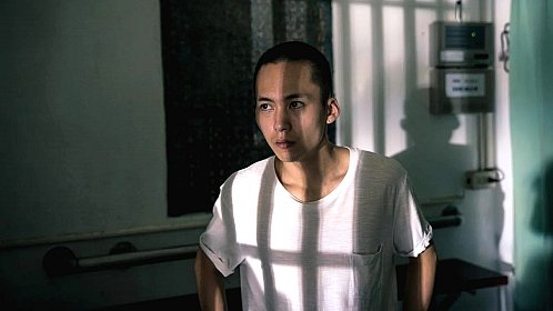 A Sun © 3 Ng Film, Mandarin Vision, Eight Eight Nine Films, Mirror Fiction, Uni Connect Broadcast Production Yangguang puzhao / A Sun